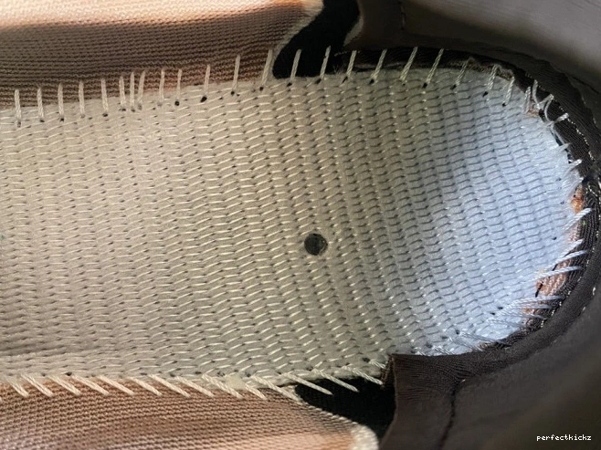 V3 Yeezy Adidas Boost Copfade GY4109 700 0801